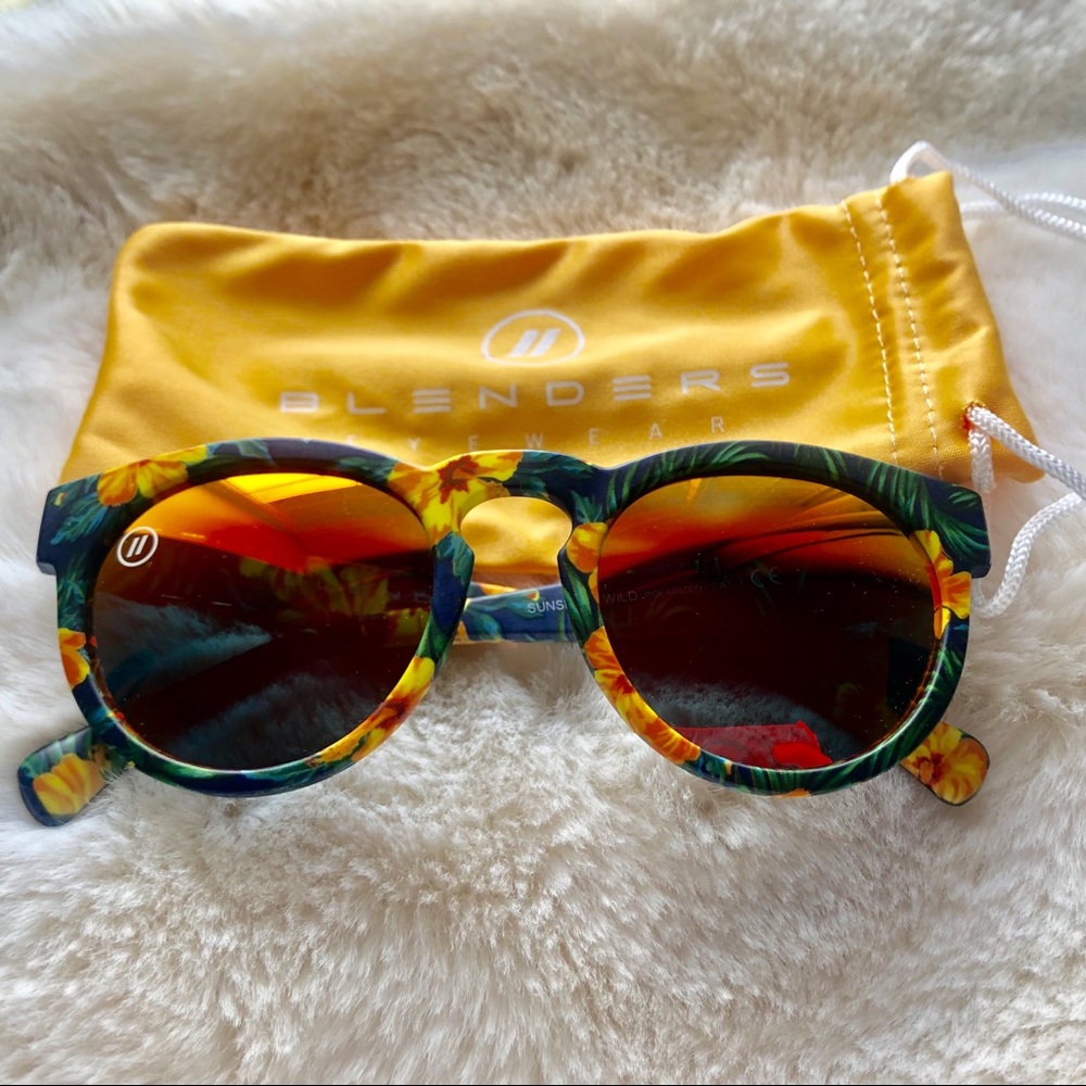 Blenders Tropical Floral Frame Sunglasses